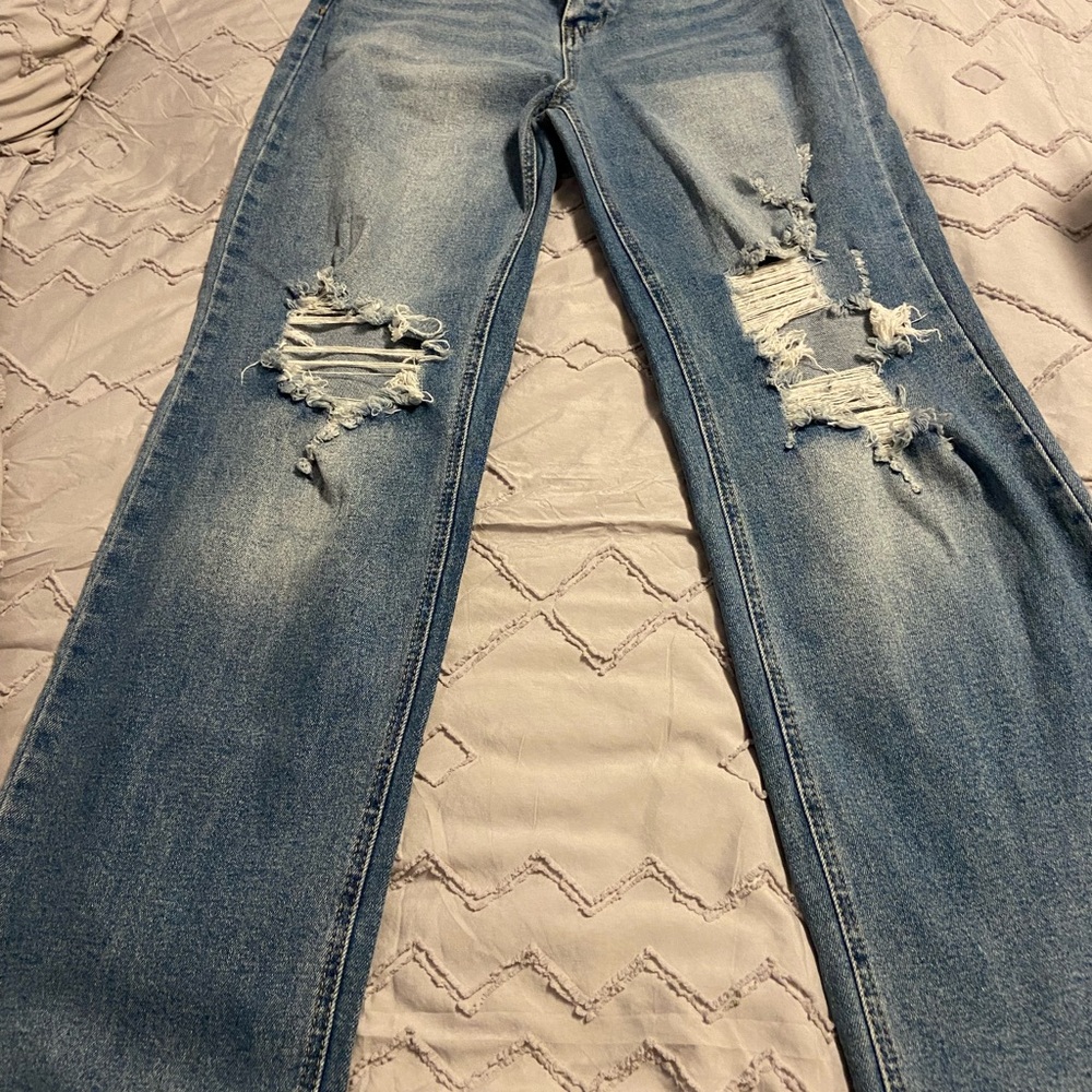Size 7 juniors 90’s fit jeans